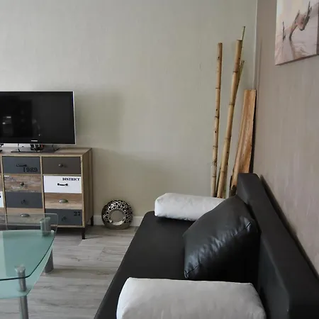 Aux Portes Des Cevennes Apartment